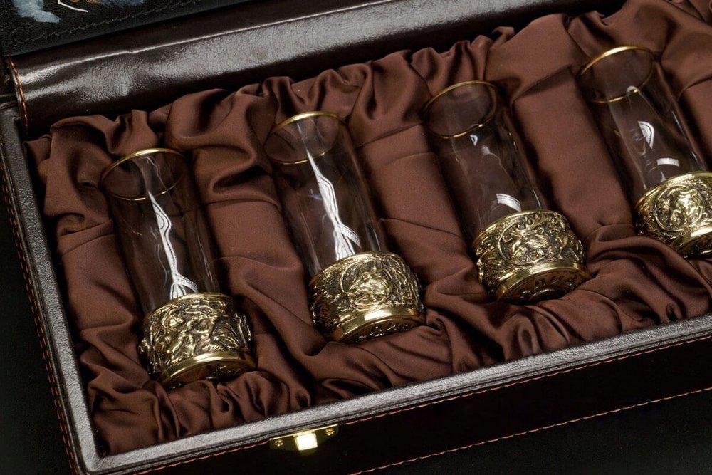 Набор стопок патрон "Охота" 6 шт. в подарочной кейсе с художественным оформлением