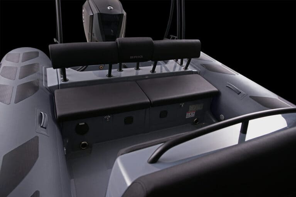 Лодка РИБ BRIG NAVIGATOR 700/730