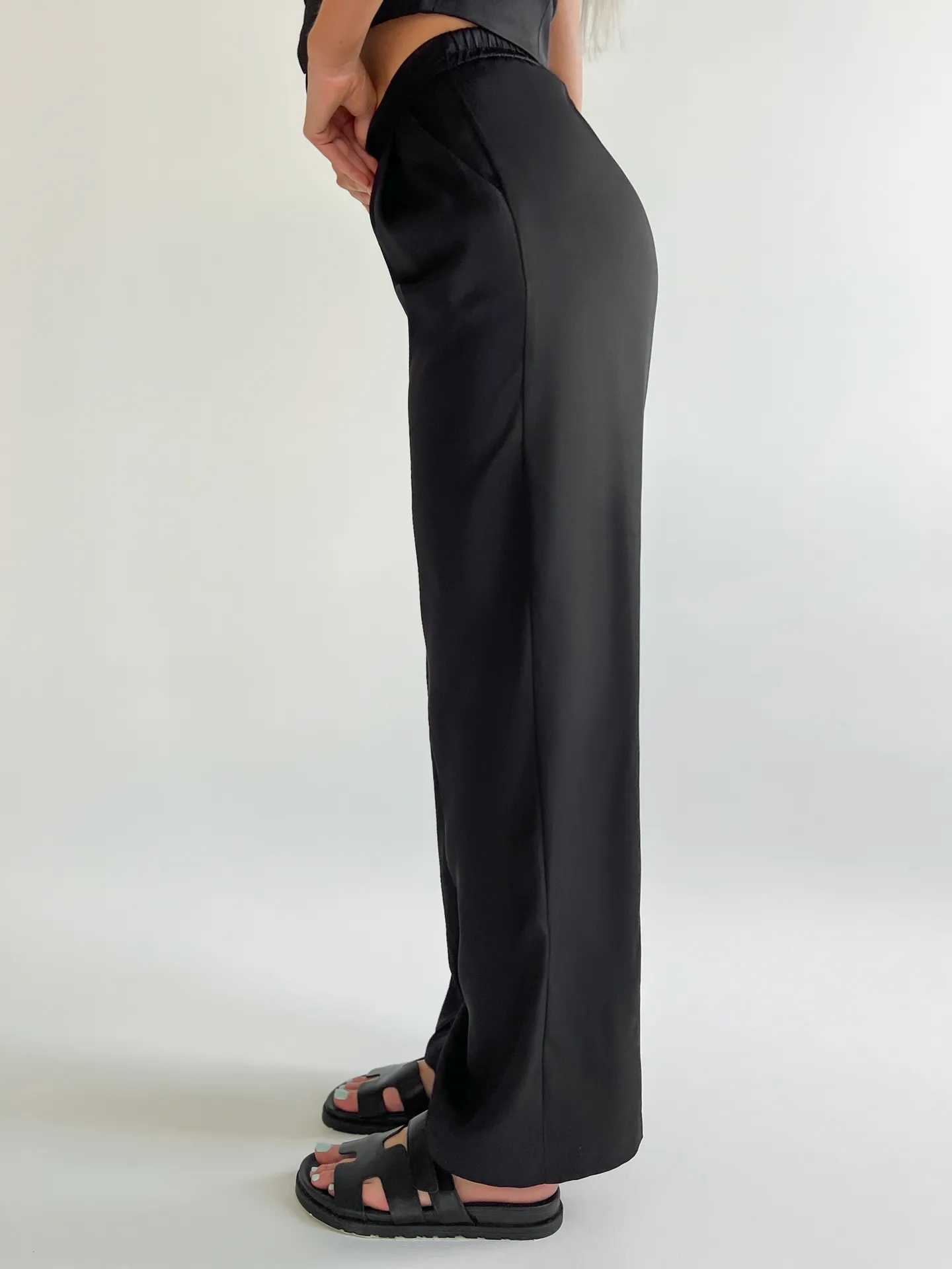 Костюм Miss Diva 11404 однотонный из жилетки и брюк-палаццо