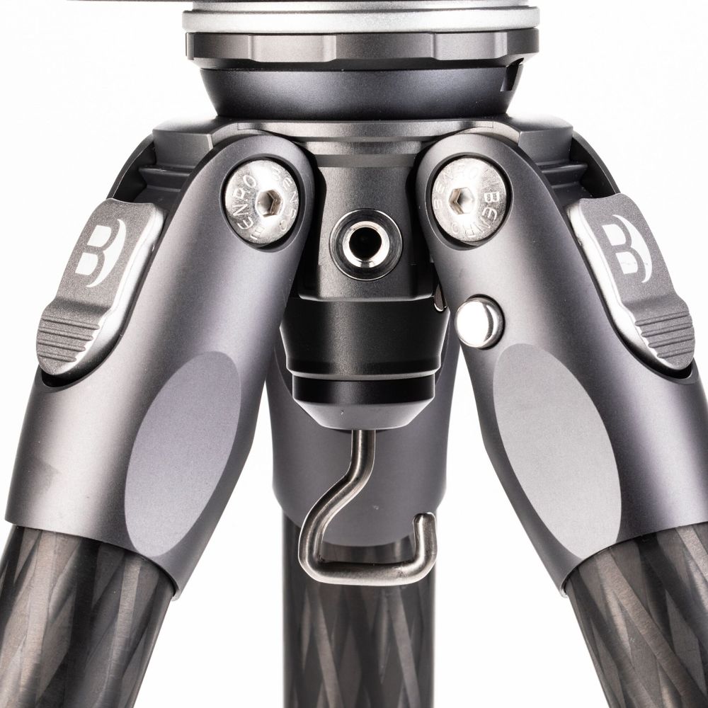 Штатив Benro TTOR24CLV карбоновый
