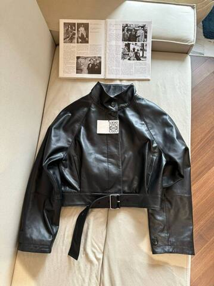 Кожаная куртка Loewe
