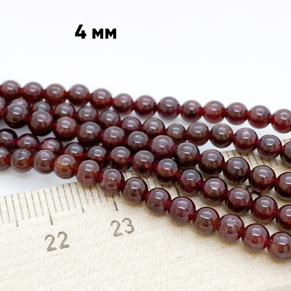 Бусины Гранат, диаметр 4-4,2 мм, цена за нить 92 шт (около 38 см)