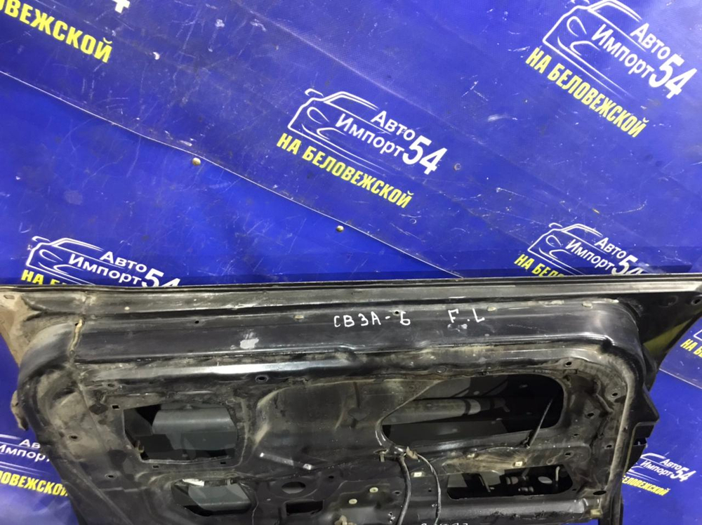 Дверь передняя левая MITSUBISHI LANCER 1993