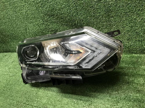 Фара правая Nissan Qashqai j11 17-23 галоген