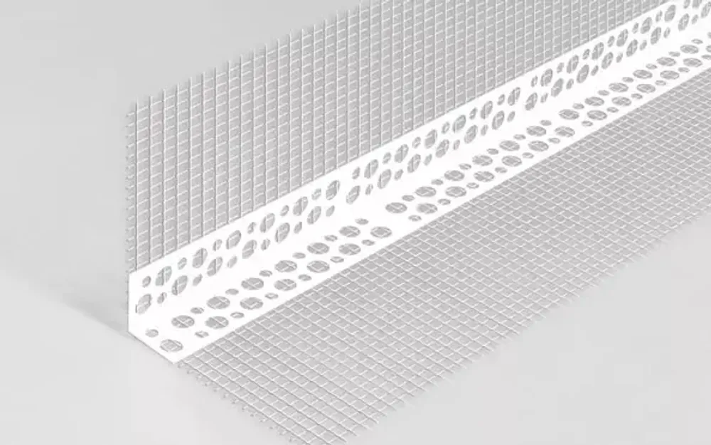 Угол перфорированный ПВХ с сеткой. 2,5м
