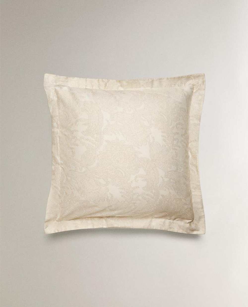 ZARA HOME САТИНОВАЯ НАВОЛОЧКА С ПРИНТОМ, ЭКРЮ