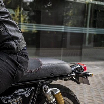 Сиденье Royal Enfield, черное Touring Dual Seat – Continental GT 650, 1990489