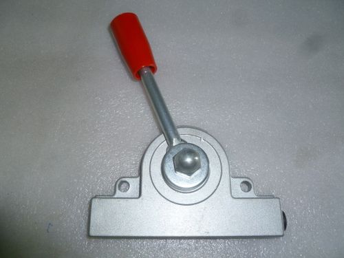 Ручка переключения реверса TSS-WP160/170/320/Vibrator control lever