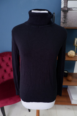 Джемпер черный 46 размер