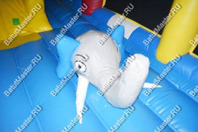 Коммерческий надувной батут "Веселый дом и звери в нём" с крышей 12*7*6 м