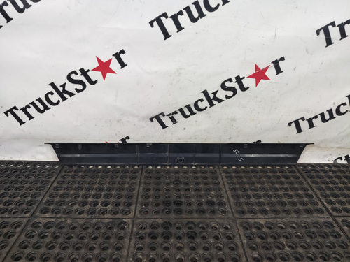 Накладка лобового стекла 2020г.