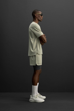 ZARA ПЕРФОРИРОВАННАЯ СПОРТИВНАЯ ФУТБОЛКА, ПЕСОЧНЫЙ