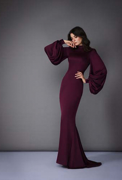 Платье бордовое силуэта "рыбка" воротник стойка 16-04-21SS