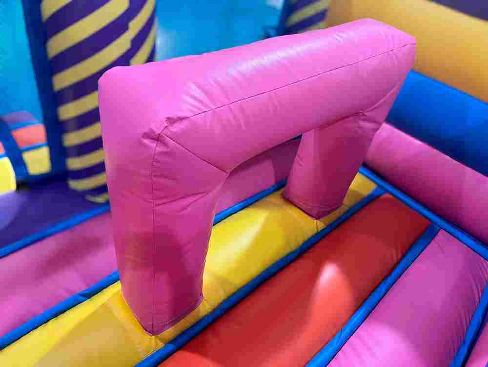 Коммерческий надувной батут «Сладкое царство» 5,2*2,7*2,05 м