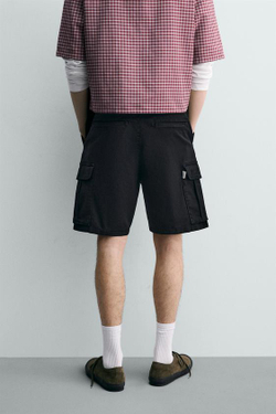 ZARA ШОРТЫ КАРГО RELAXED FIT С ЭФФЕКТОМ ПОТЕРТОСТИ, ЧЕРНЫЙ