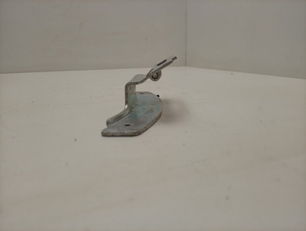 IWSE6125 кт72 Петля люка для стиральной машины Indesit IWSE6125 б/у