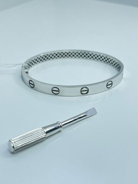 Браслет с отверткой