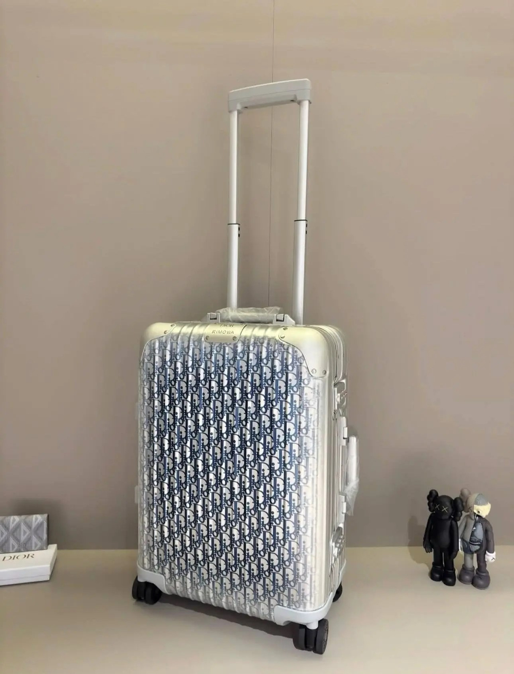 Чемодан Rimova Dior