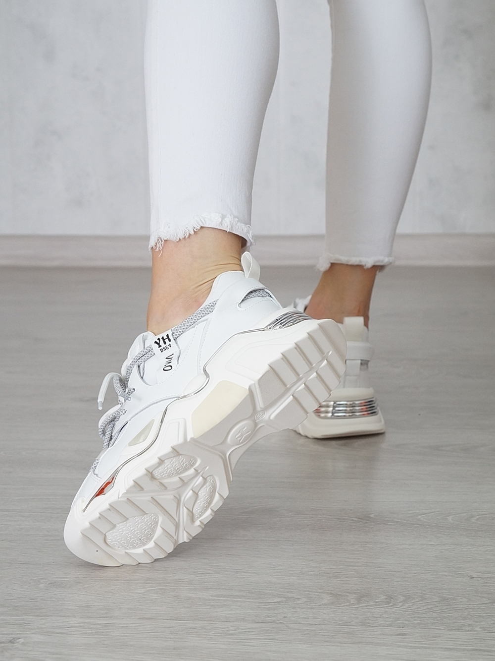 Кроссовки женские MALIN DEGELY 645-1