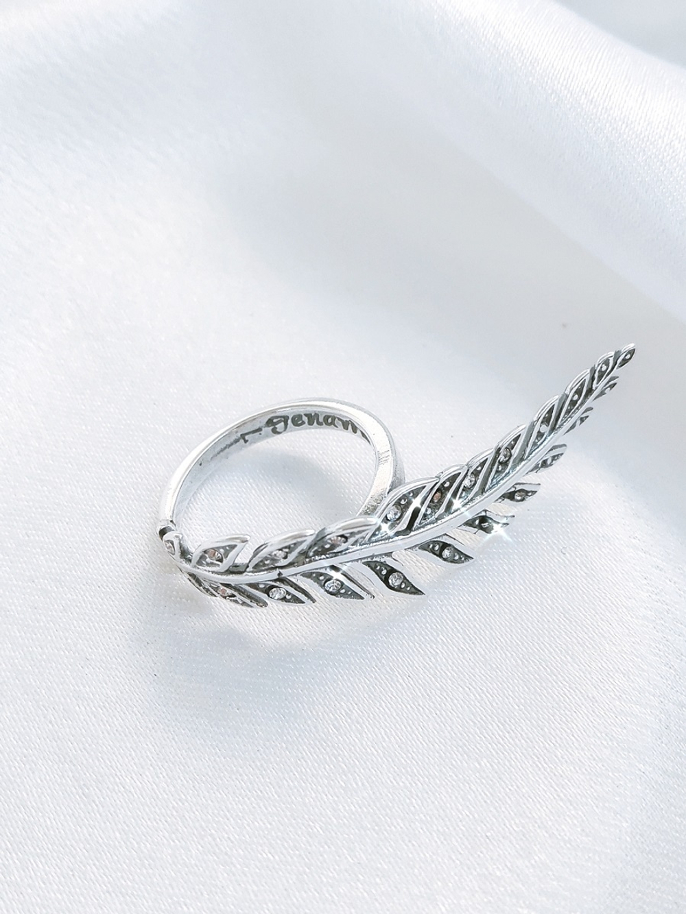"Клуэдо" кольцо в серебряном покрытии из коллекции "Двойная игра" от Jenavi