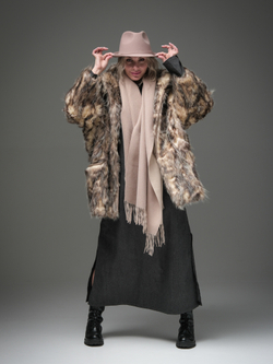 Короткая шуба / натуральный мех опоссум