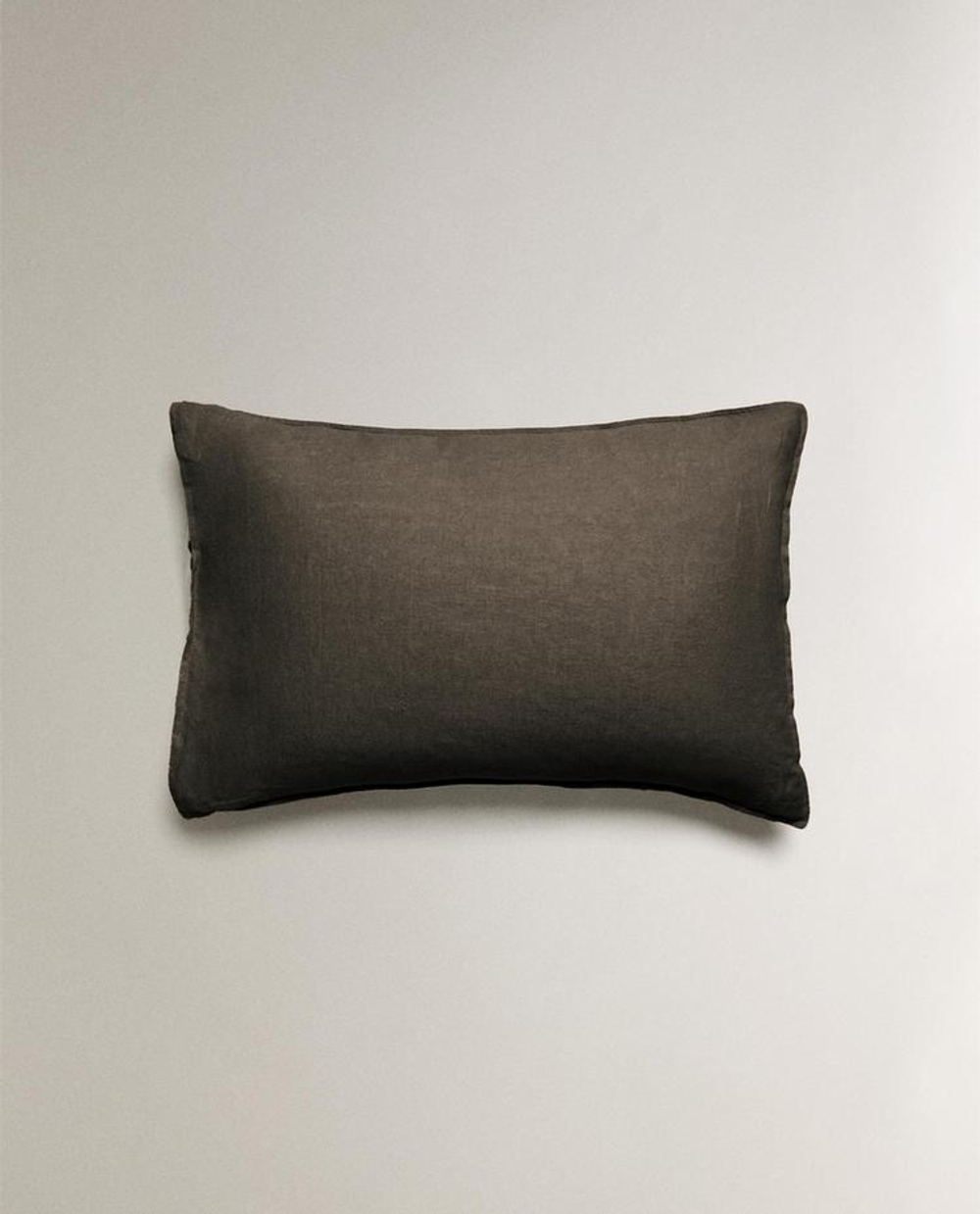 ZARA HOME ОДНОТОННАЯ НАВОЛОЧКА, КОРИЧНЕВЫЙ