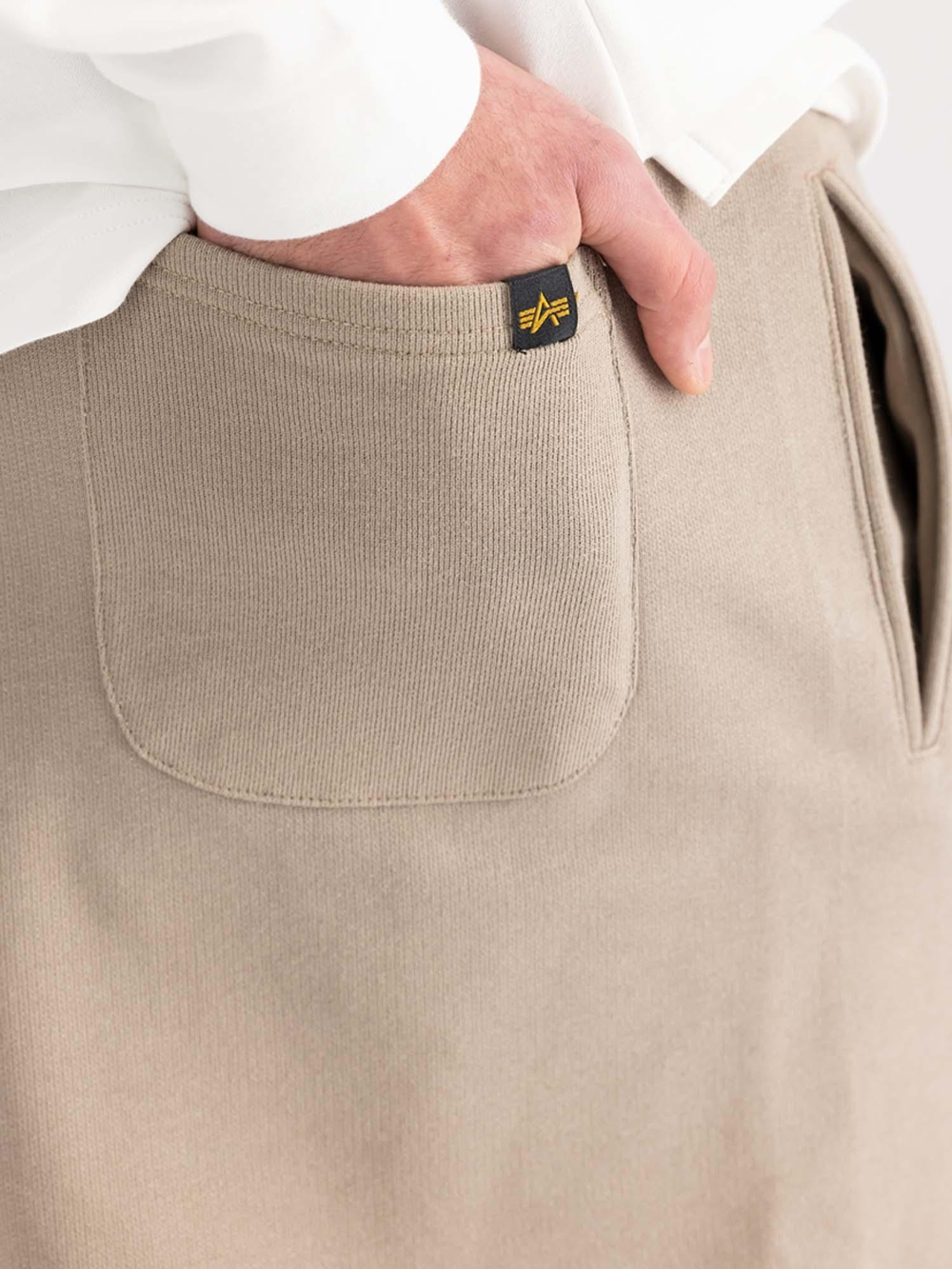 Шорты мужские ALPHA INDUSTRIES Alpha Essentials RL Shorts