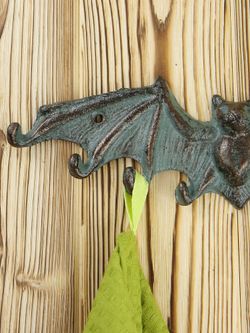 Iron Garden Вешалка настенная "Летучая мышь", 8 крючков