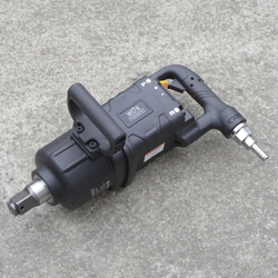 WDK-20830S Гайковерт пневматический ударный, композитный корпус, короткий привод 1", 4000 Нм