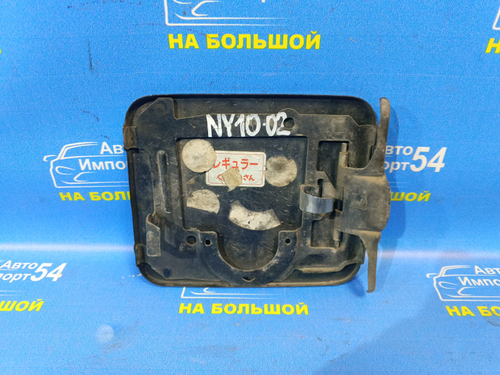 Лючок бензобака NISSAN WINGROAD 1996