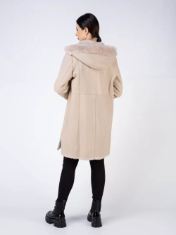 Дубленка зимняя натуральная с капюшоном