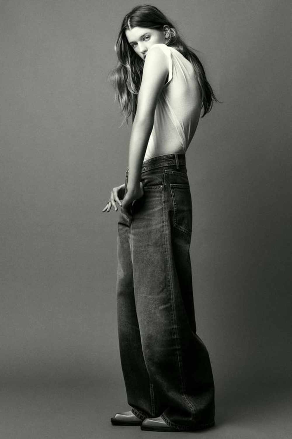 ZARA ДЖИНСЫ TRF СО СРЕДНЕЙ ПОСАДКОЙ И ОТВЕРНУТЫМ ПОЯСОМ, МОРСКОЙ СИНИЙ