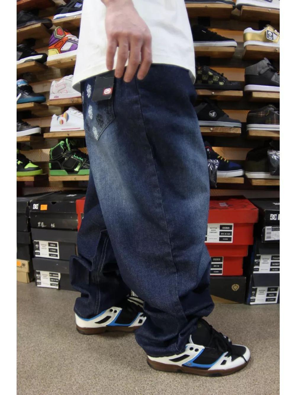 Джинсы прямые широкие трубы от Savitar Shoes Company