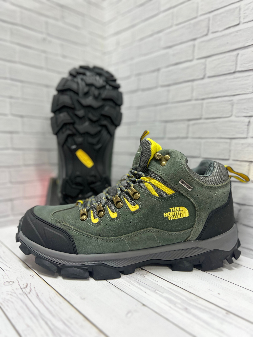 Ботинки The North Face / серый