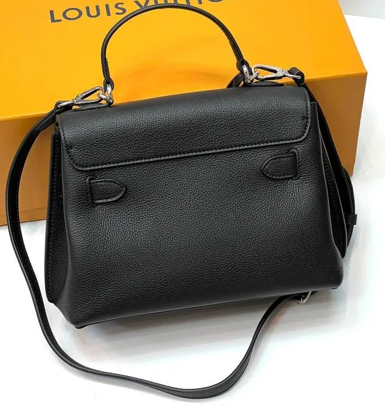 Сумка Louis Vuitton Lockme Ever черный