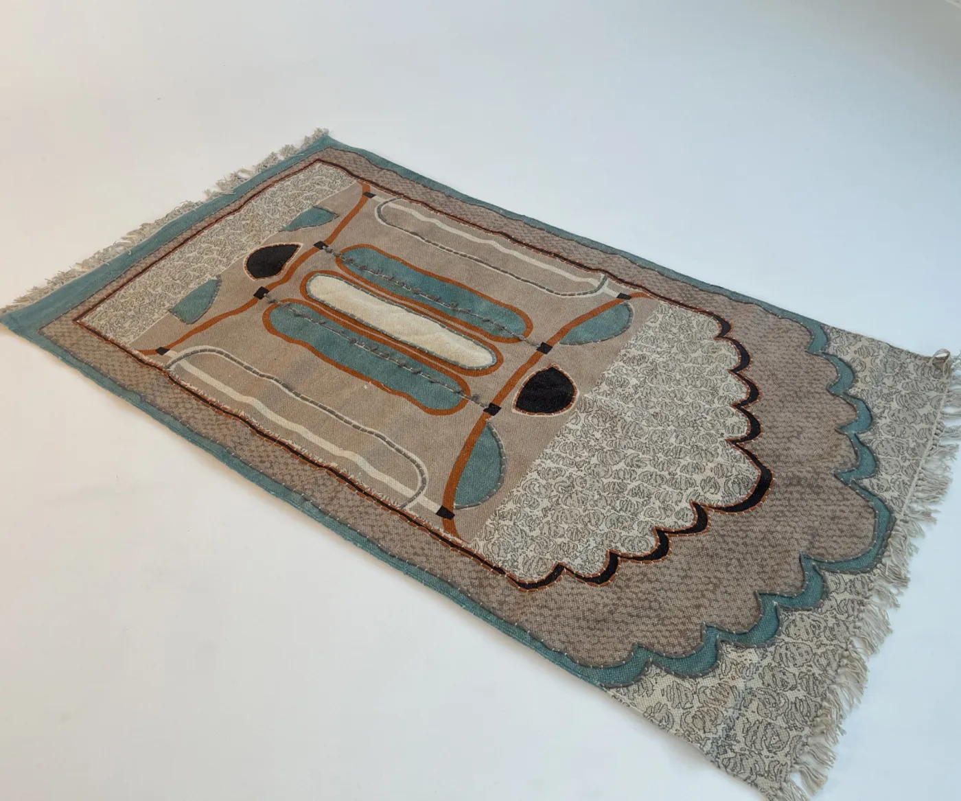 Ковер в этно стиле