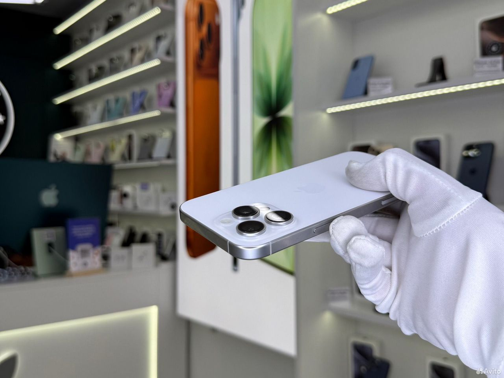 iPhone 16 Pro, 256 ГБ, SIM + eSIM б/у