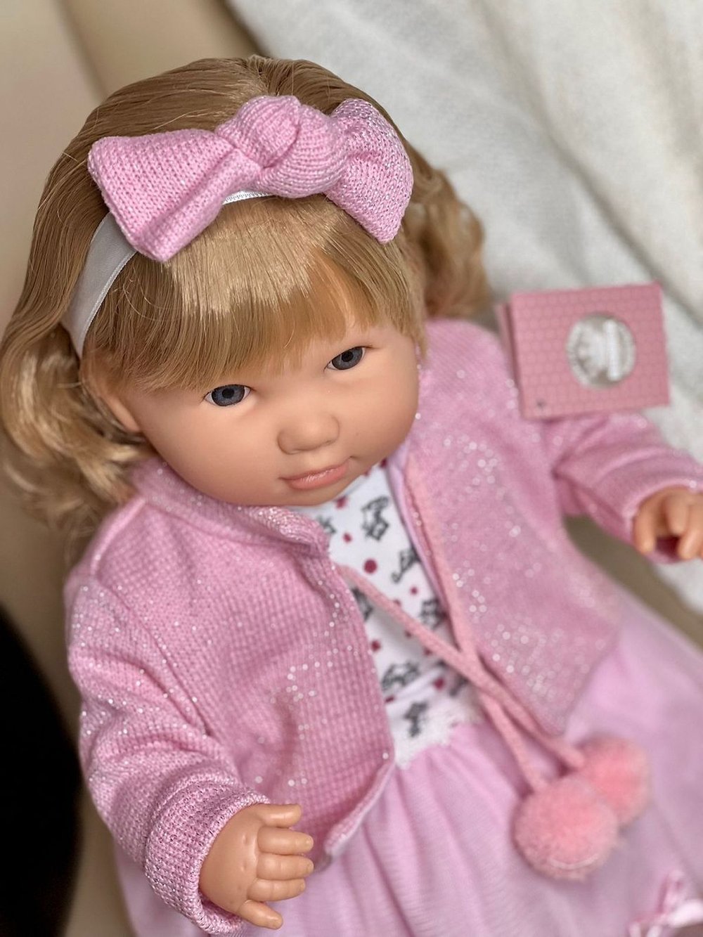 Кукла Berbesa мягконабивная 42см SANDRA в пакете (4424K)