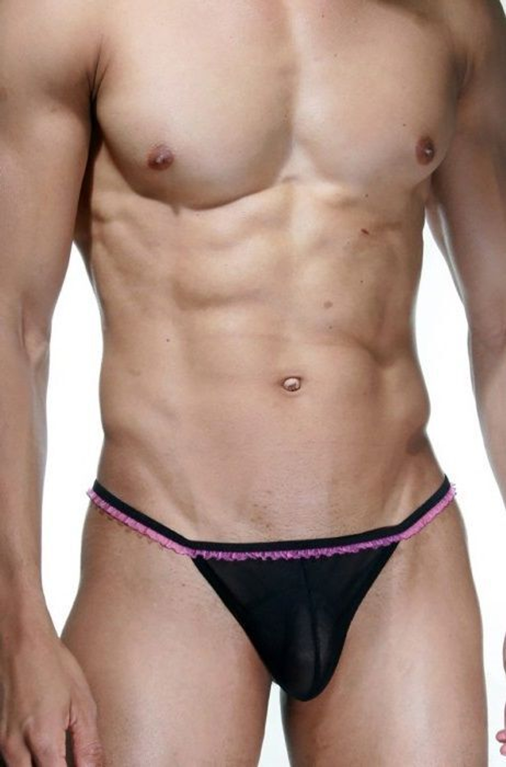 Черные трусы-стринги с розовой рюшей