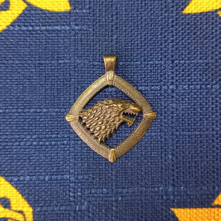 Подвеска. Герб Старков