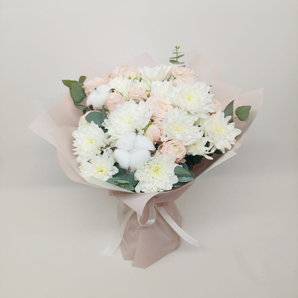 Букет из роз и хризантемы Кристина