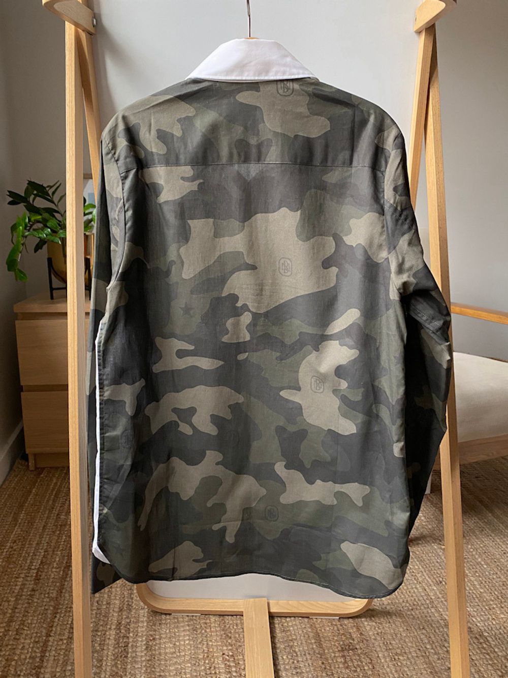 Новая рубашка Neil Barrett, 152