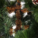 Елка «Венская» 210 см, ПВХ+Леска, ягоды и шишки (1042 веток)