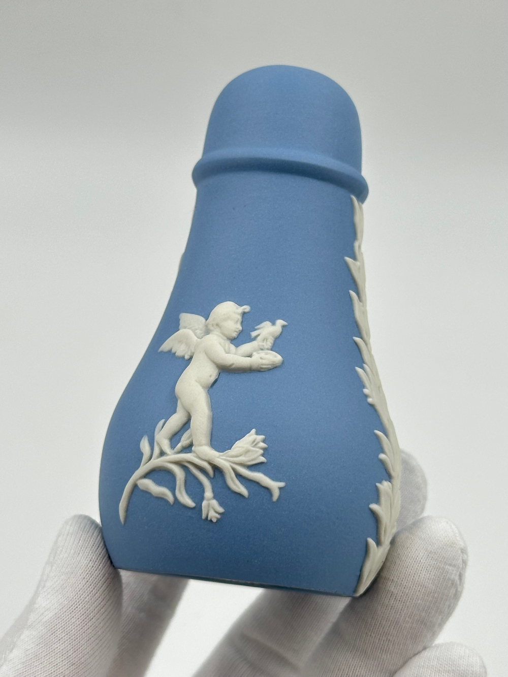 Солонка Wedgwood