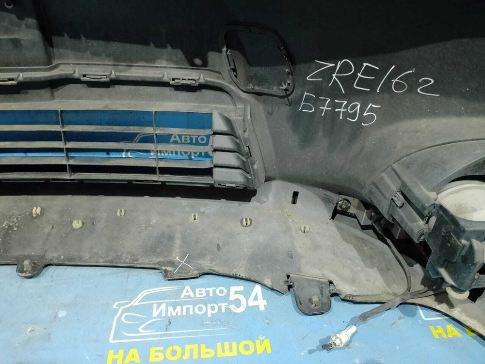 Бампер передний TOYOTA FIELDER 2012-2015