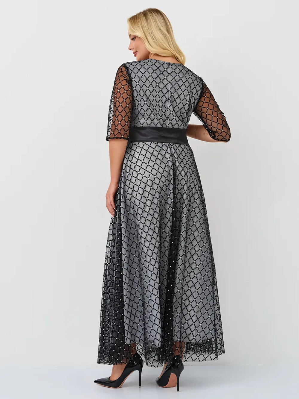 Платье вечернее блестящее