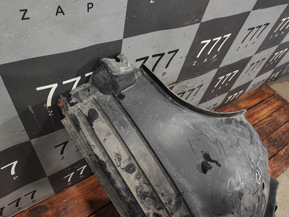 Подкрылок передний правый Mercedes GLE (V167) 18-нв Б/У Оригинал A1676901608