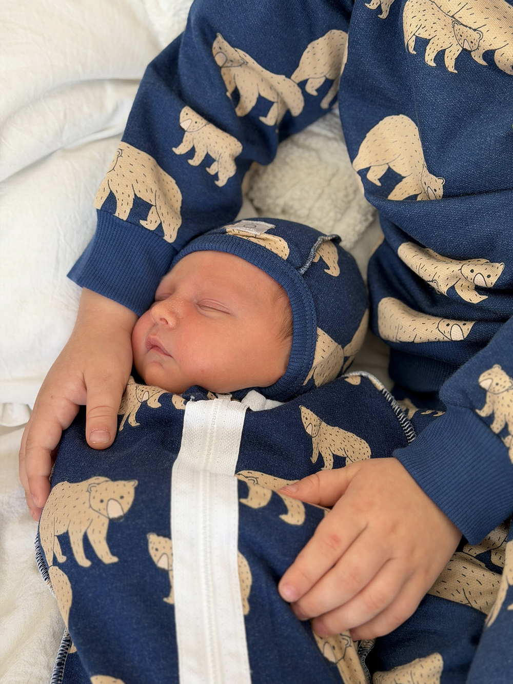 Утеплённый кокон Mjölk Бурые мишки