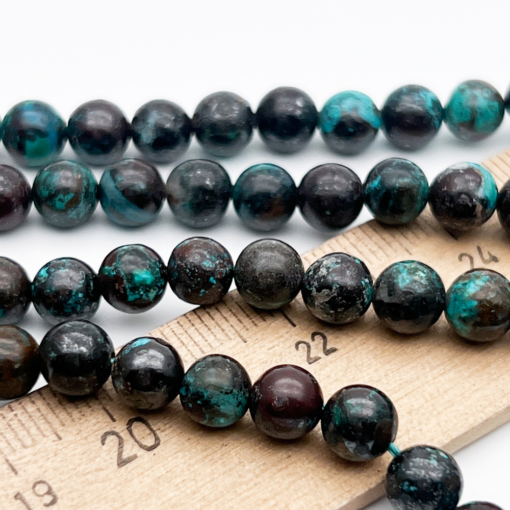 Хризоколла в породе бусины, диаметр около 6,6-6,9 мм, цена за 14-15 шт (1/4 нити)