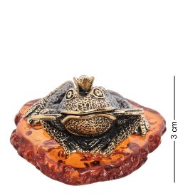 Народные промыслы AM-1863 Фигурка «Лягушка царевна» (латунь, янтарь)